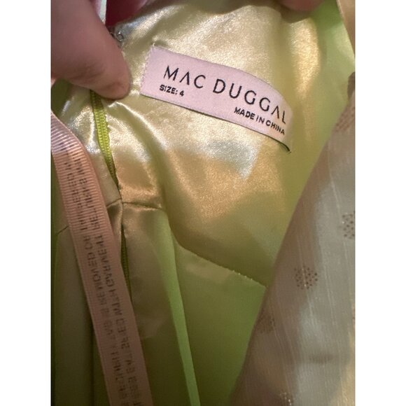 Mac Duggal Light Green Polka Dot Ruffle Dress 70163 Size 4 Polyester - Picture 6 of 10